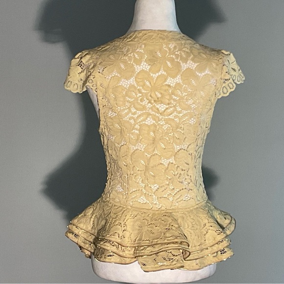 Oh Yes! Cream Lace Top, Layered Peplum Skirt Trimmed in Gold Zippers Cap Sleeves - Picture 9 of 16